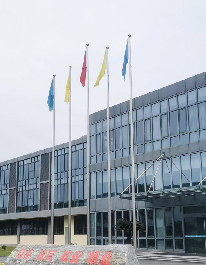 Vlajkový stožár z nerezové oceli Vlajkový stožár z nerezové oceli