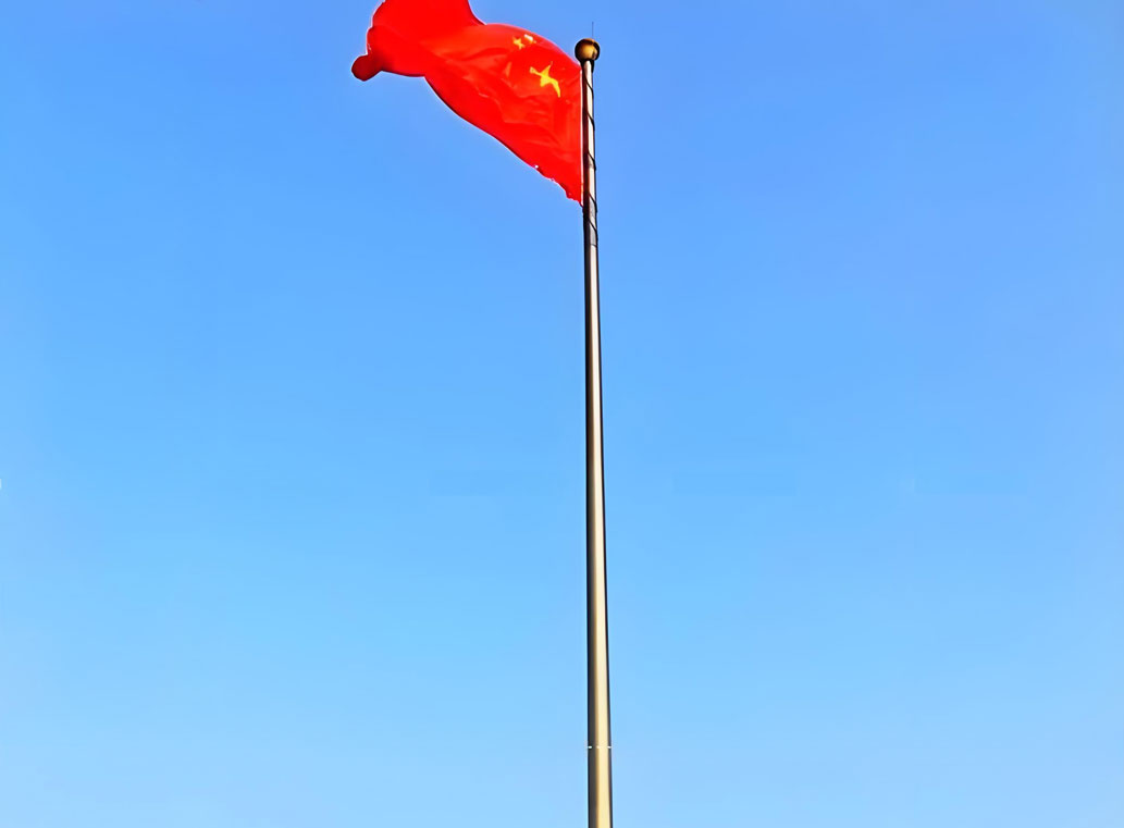 Titanový stožár